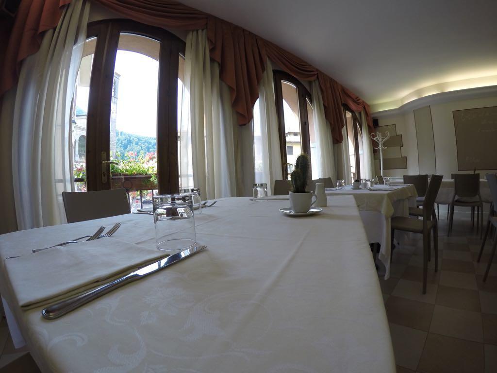 Hotel Ristorante Centrale Vestone Eksteriør bilde